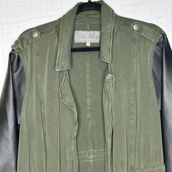 Torrid Jacket Womens 2XL Olive Green Black Twill Faux Leather Anorak Drape Coat - Picture 2 of 11